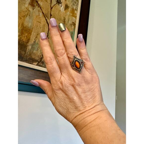 Spiny Oyster | Sterling Silver 925 | Ring Size 7 - Picture 3 of 4